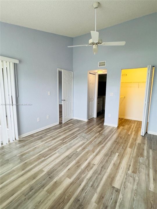 Active With Contract: $1,804 (1 beds, 1 baths, 804 Square Feet)