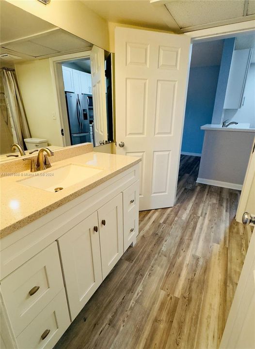 Active With Contract: $1,804 (1 beds, 1 baths, 804 Square Feet)