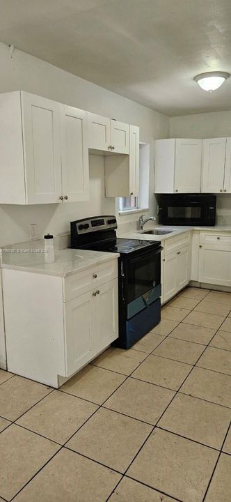 For Rent: $4,000 (4 beds, 2 baths, 1389 Square Feet)