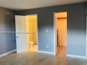 For Sale: $275,000 (2 beds, 2 baths, 872 Square Feet)