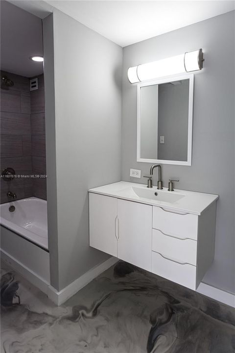 Bathroom with Dress area