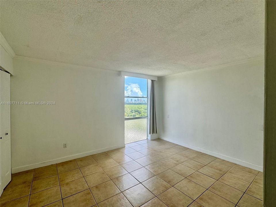 Hallway to Bedrooms