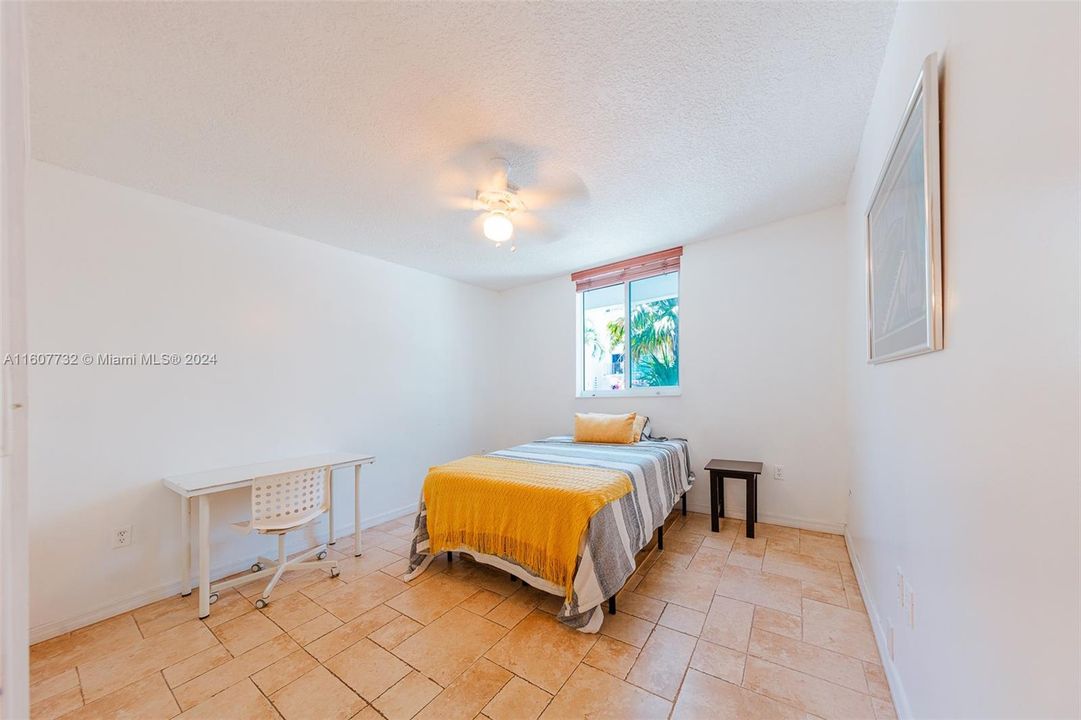 For Rent: $3,300 (2 beds, 2 baths, 1078 Square Feet)