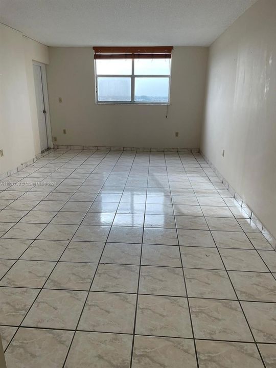 Vendido Recientemente: $210,000 (1 camas, 1 baños, 691 Pies cuadrados)