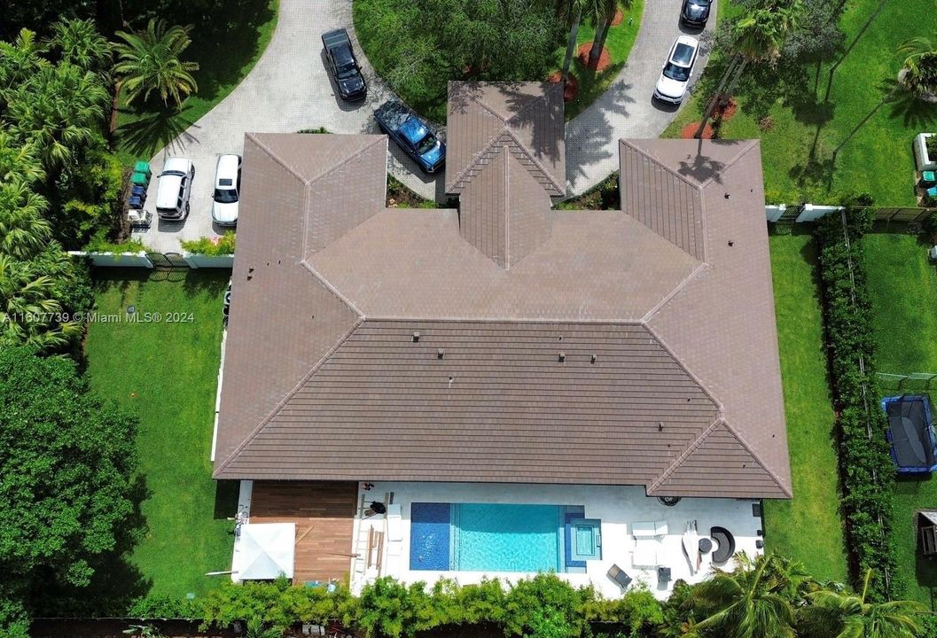 En Venta: $3,650,000 (5 camas, 5 baños, 4585 Pies cuadrados)