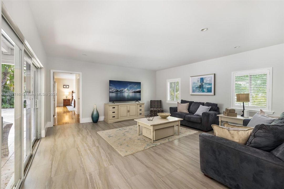 For Sale: $3,750,000 (4 beds, 4 baths, 3661 Square Feet)