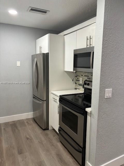 For Rent: $2,300 (2 beds, 2 baths, 1150 Square Feet)