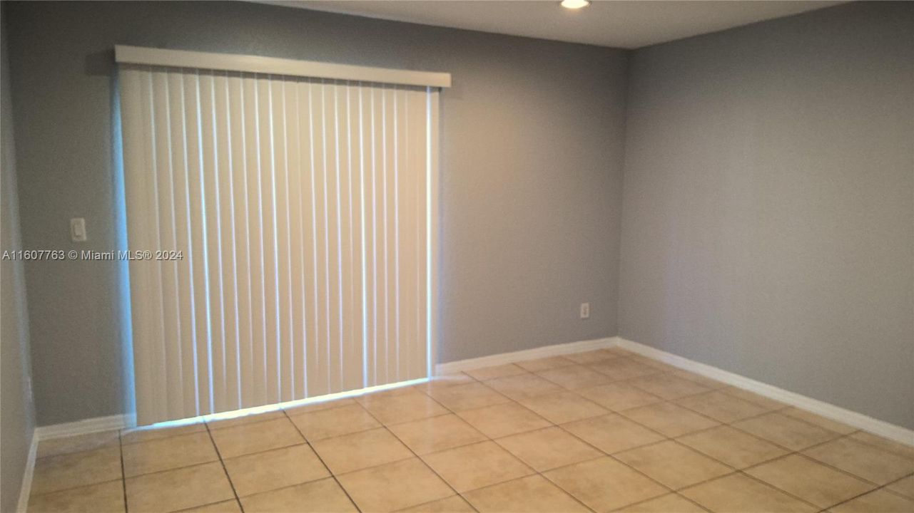 For Rent: $2,800 (3 beds, 2 baths, 1536 Square Feet)