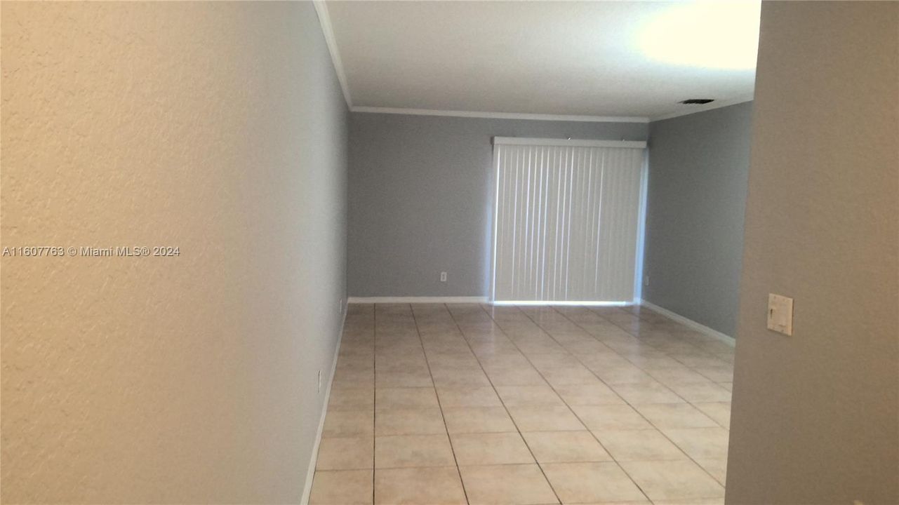 For Rent: $2,800 (3 beds, 2 baths, 1536 Square Feet)