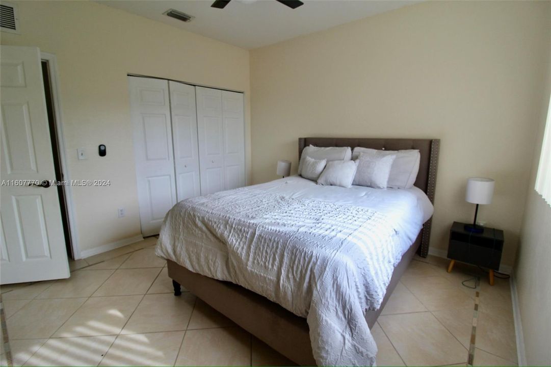 For Rent: $3,000 (3 beds, 2 baths, 1670 Square Feet)