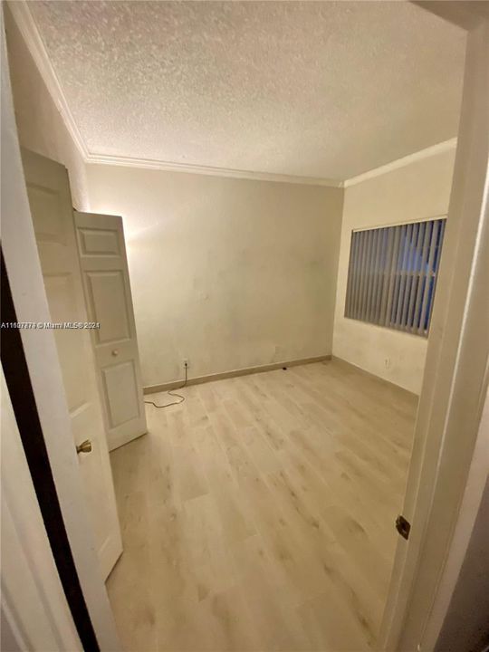 For Rent: $1,990 (2 beds, 2 baths, 807 Square Feet)