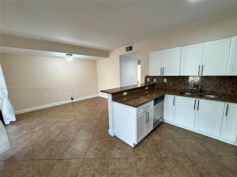 For Rent: $3,800 (3 beds, 2 baths, 1568 Square Feet)