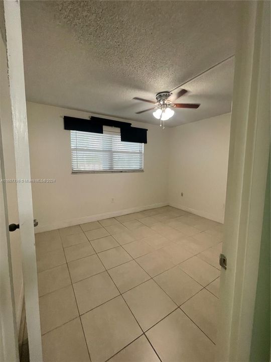 For Sale: $185,000 (2 beds, 2 baths, 850 Square Feet)