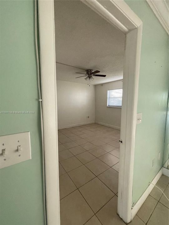 For Sale: $185,000 (2 beds, 2 baths, 850 Square Feet)