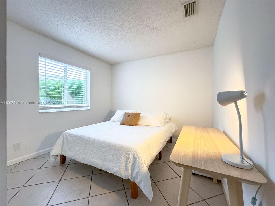 Active With Contract: $3,600 (3 beds, 2 baths, 1353 Square Feet)