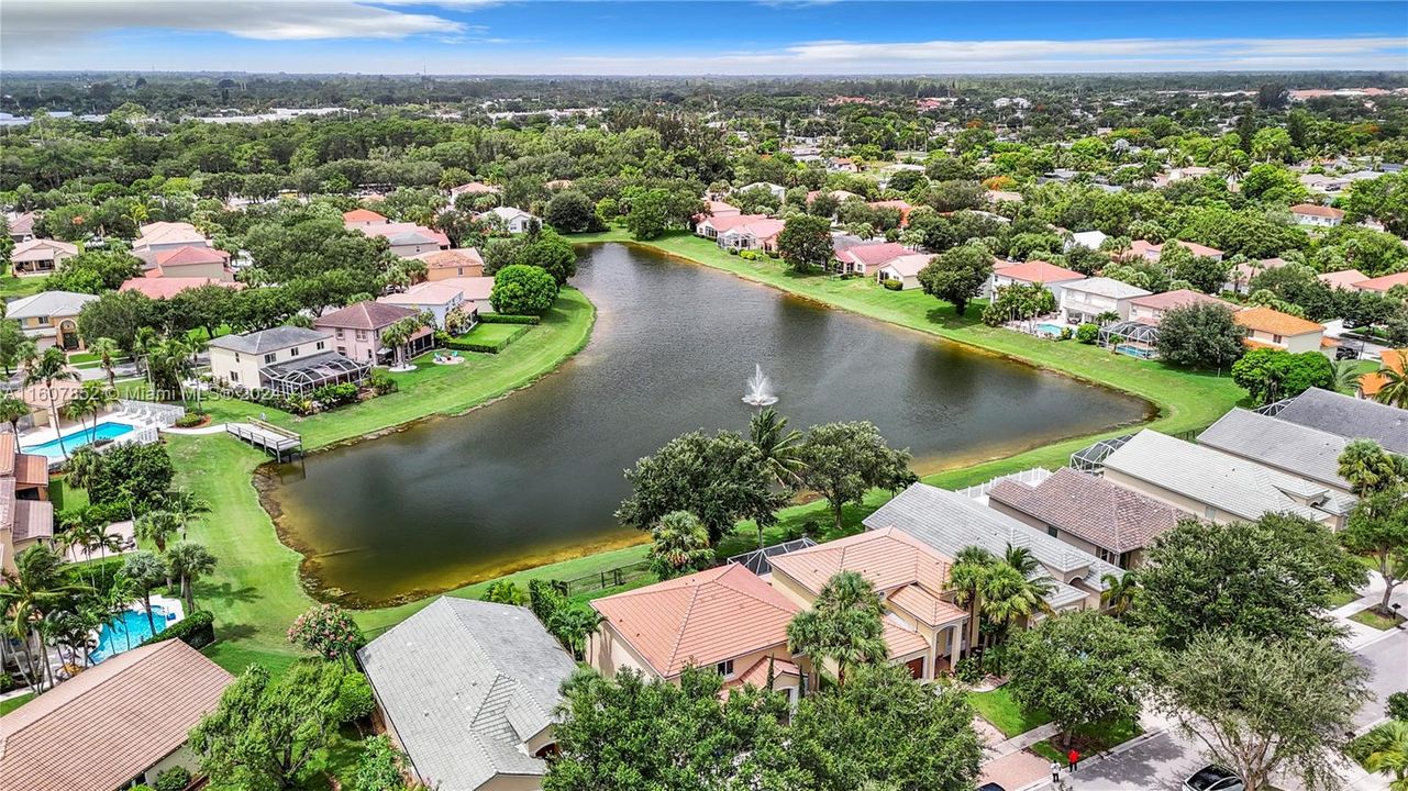 For Sale: $650,000 (4 beds, 2 baths, 2565 Square Feet)