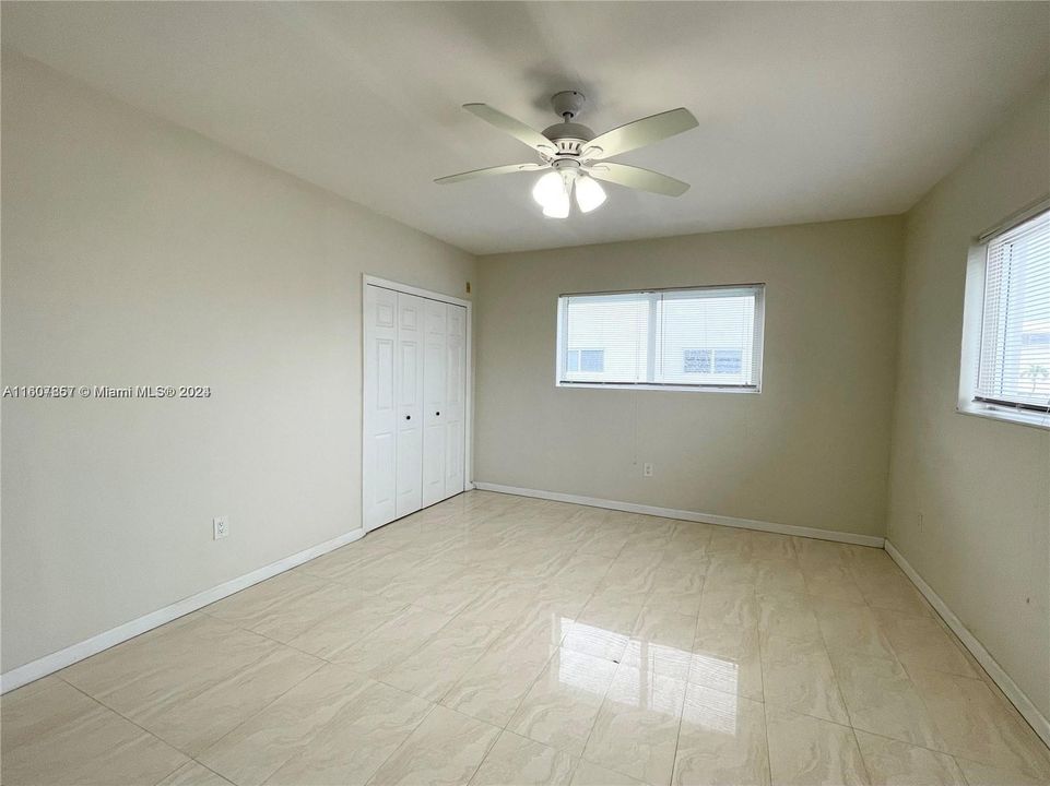 For Rent: $3,000 (2 beds, 2 baths, 1190 Square Feet)