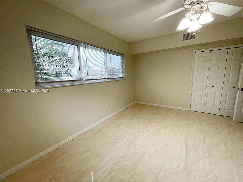 For Rent: $3,000 (2 beds, 2 baths, 1190 Square Feet)