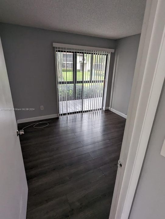 For Rent: $1,850 (2 beds, 2 baths, 827 Square Feet)