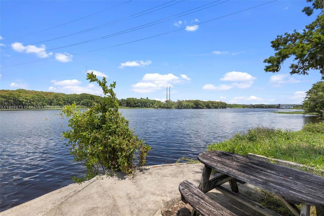 Active With Contract: $620,500 (2 beds, 3 baths, 2322 Square Feet)