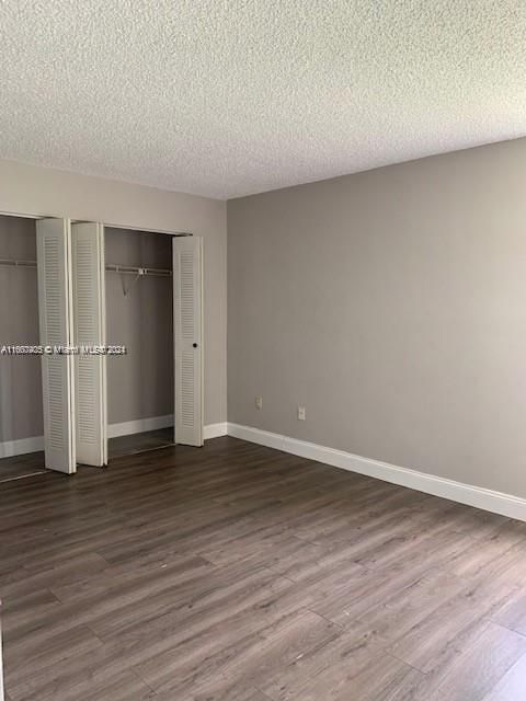 Recently Rented: $1,900 (2 beds, 2 baths, 970 Square Feet)