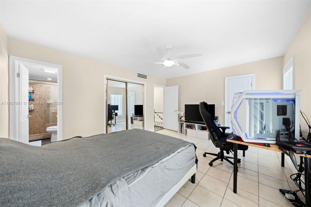 Active With Contract: $465,000 (2 beds, 2 baths, 1750 Square Feet)