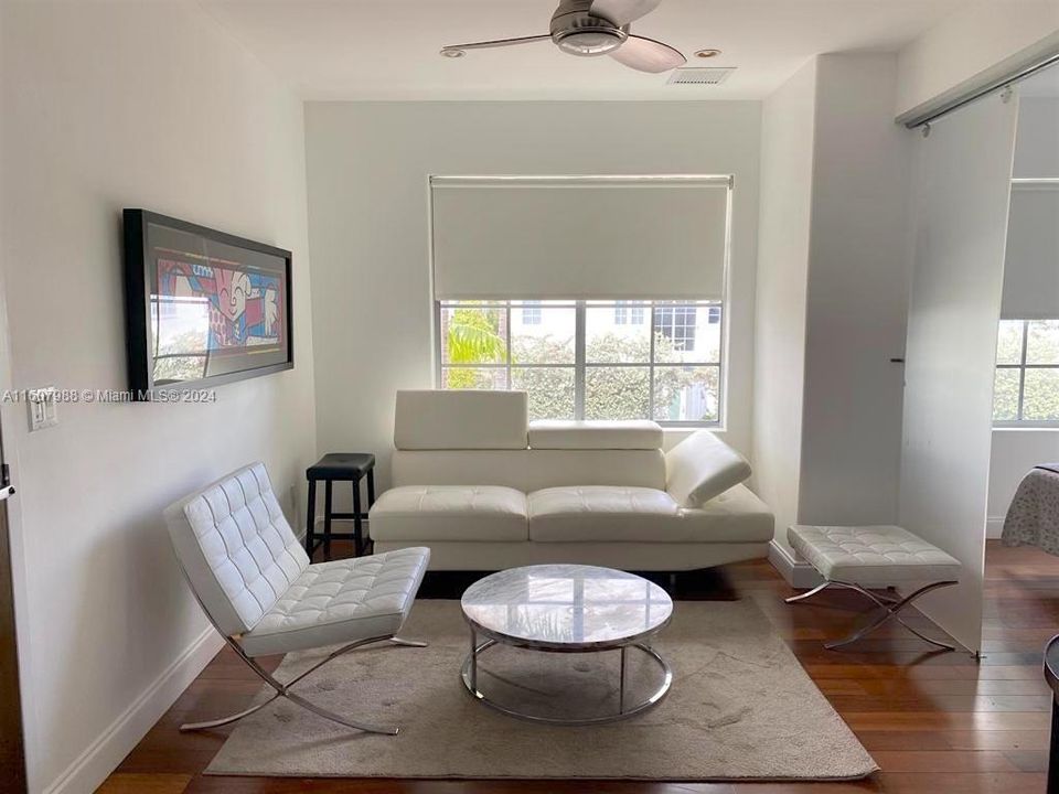 For Rent: $2,100 (1 beds, 1 baths, 448 Square Feet)