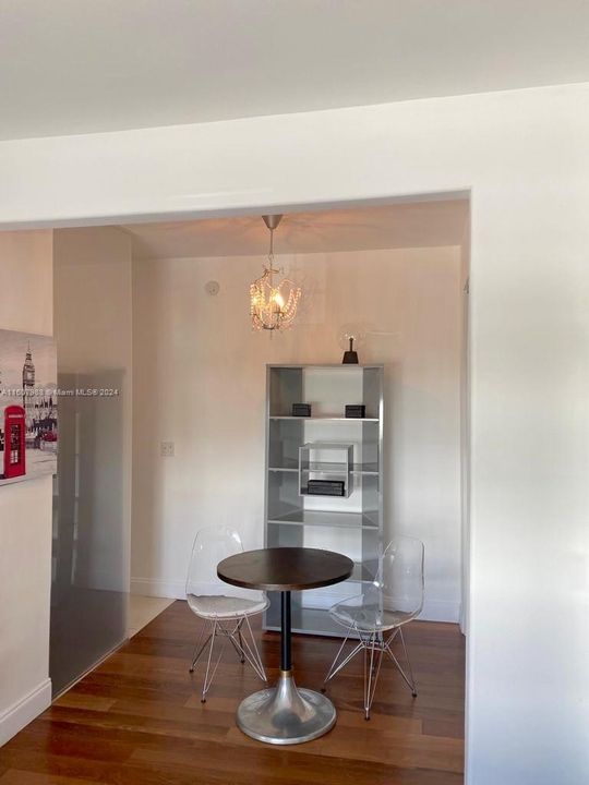 For Rent: $2,100 (1 beds, 1 baths, 448 Square Feet)