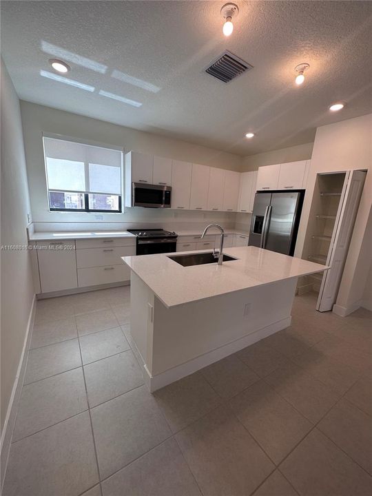 Active With Contract: $4,100 (3 beds, 2 baths, 0 Square Feet)