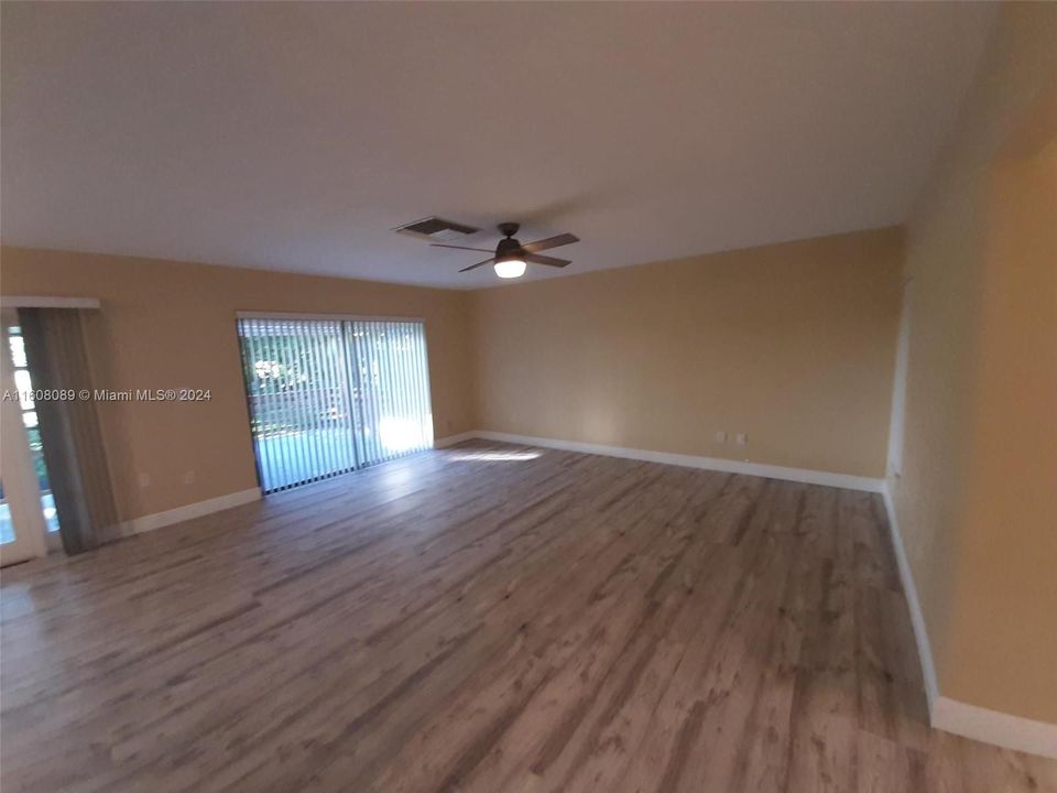 For Rent: $3,000 (2 beds, 2 baths, 1514 Square Feet)