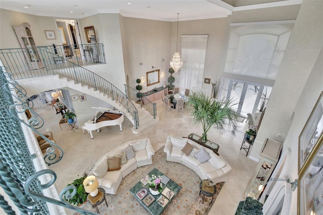 For Sale: $7,000,000 (5 beds, 5 baths, 5996 Square Feet)