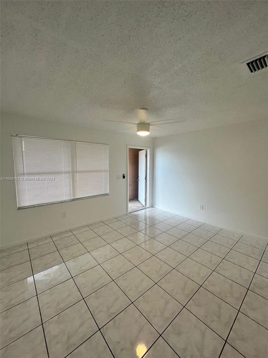 Recently Rented: $1,975 (2 beds, 1 baths, 0 Square Feet)