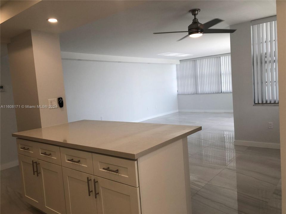 For Rent: $3,000 (2 beds, 2 baths, 1605 Square Feet)