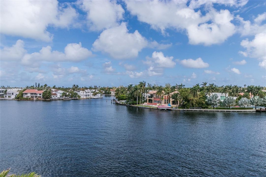 For Sale: $1,199,000 (3 beds, 2 baths, 2745 Square Feet)