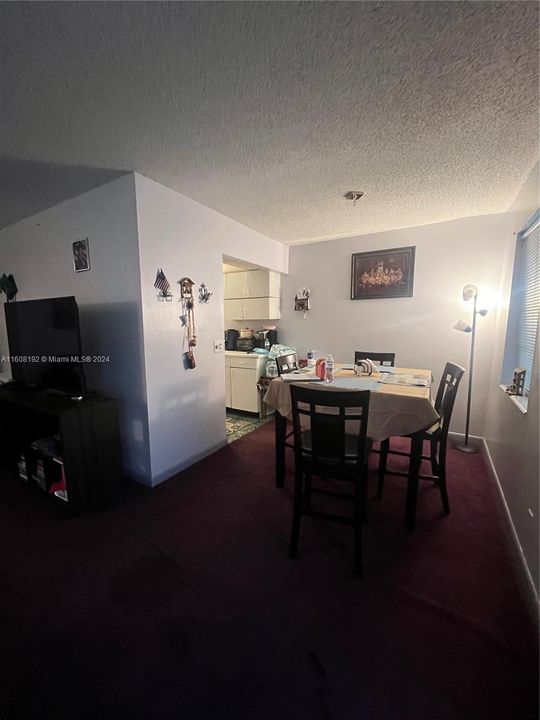For Sale: $240,000 (2 beds, 1 baths, 798 Square Feet)