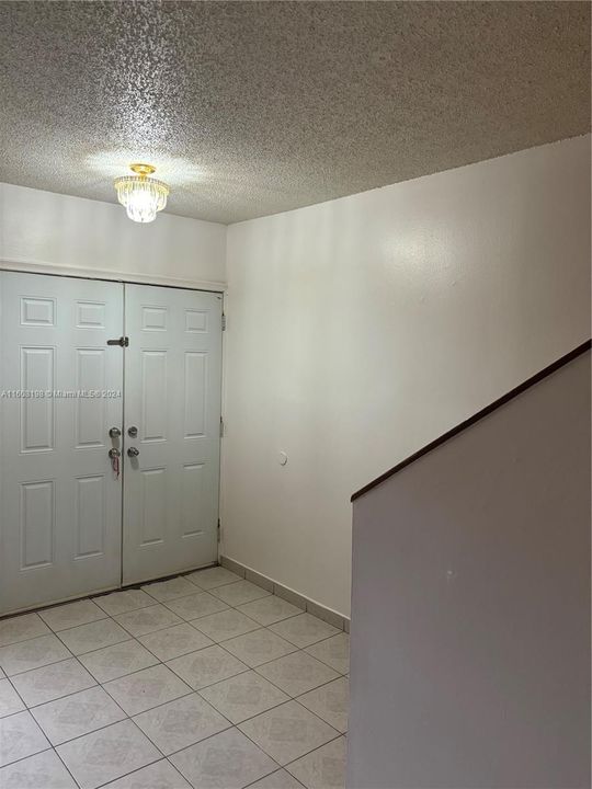 For Rent: $2,700 (2 beds, 2 baths, 1026 Square Feet)