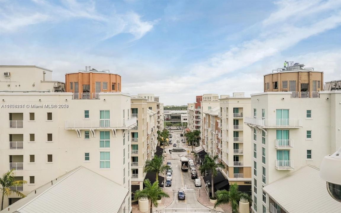 Active With Contract: $3,050 (2 beds, 2 baths, 1173 Square Feet)