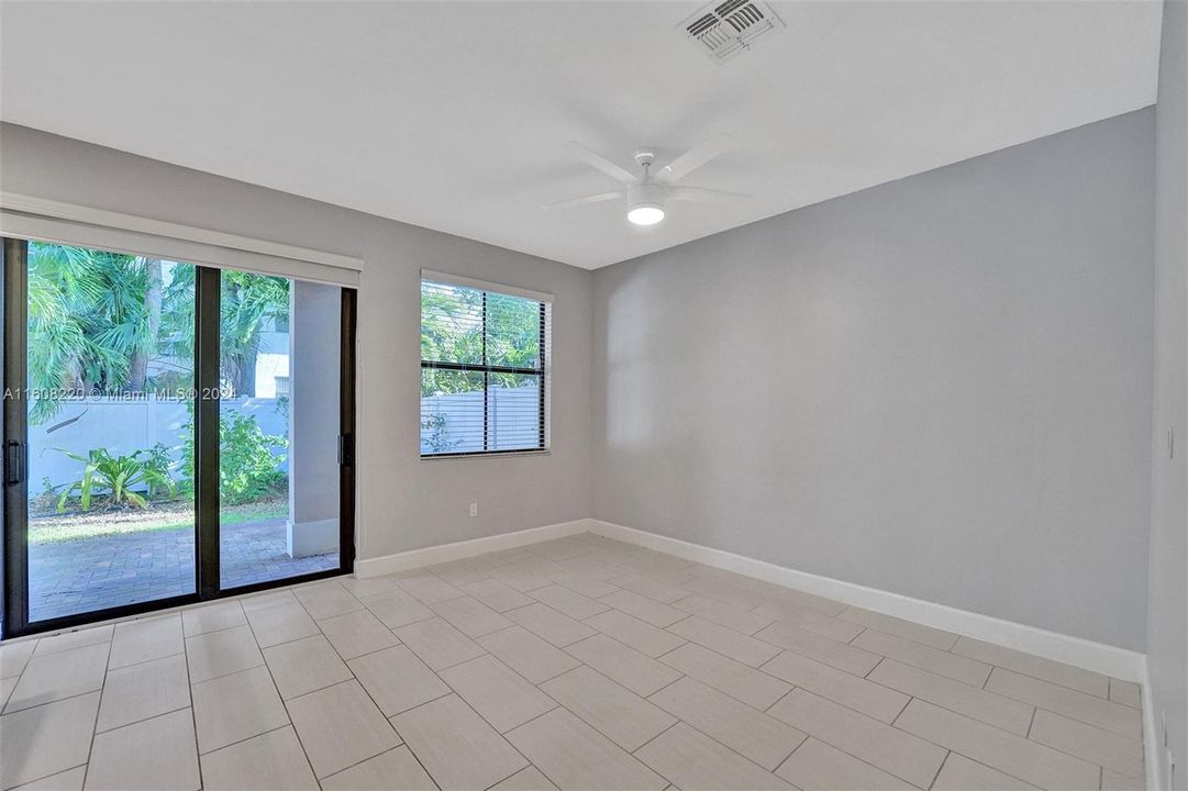 Active With Contract: $3,000 (3 beds, 2 baths, 1618 Square Feet)