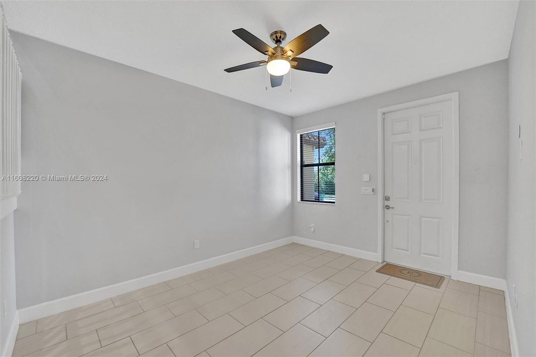 Active With Contract: $3,000 (3 beds, 2 baths, 1618 Square Feet)