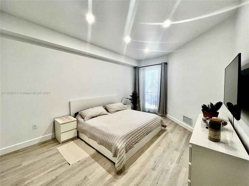 En Venta: $435,000 (2 camas, 2 baños, 1108 Pies cuadrados)