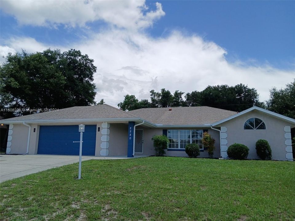 For Sale: $440,000 (3 beds, 2 baths, 1854 Square Feet)