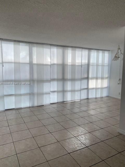 En Venta: $319,000 (2 camas, 2 baños, 1450 Pies cuadrados)