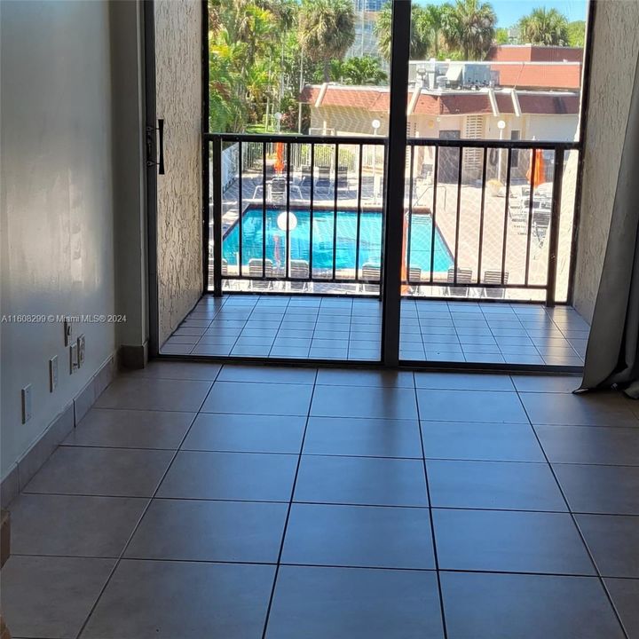 En Venta: $319,000 (2 camas, 2 baños, 1450 Pies cuadrados)