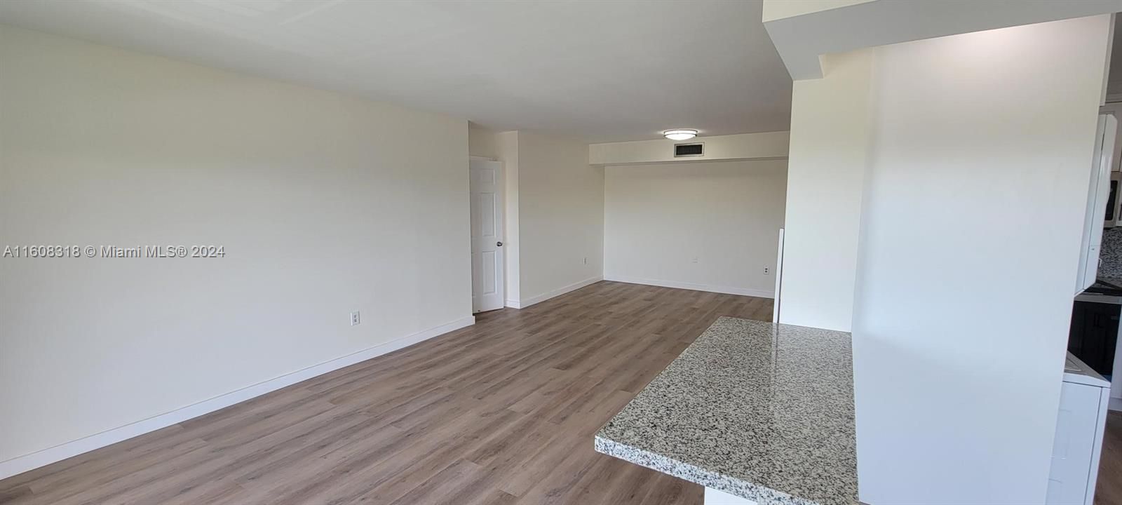 For Rent: $2,600 (2 beds, 2 baths, 1170 Square Feet)