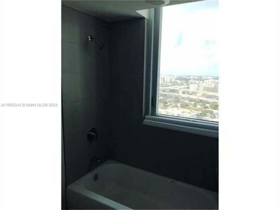 For Rent: $4,200 (2 beds, 2 baths, 1340 Square Feet)