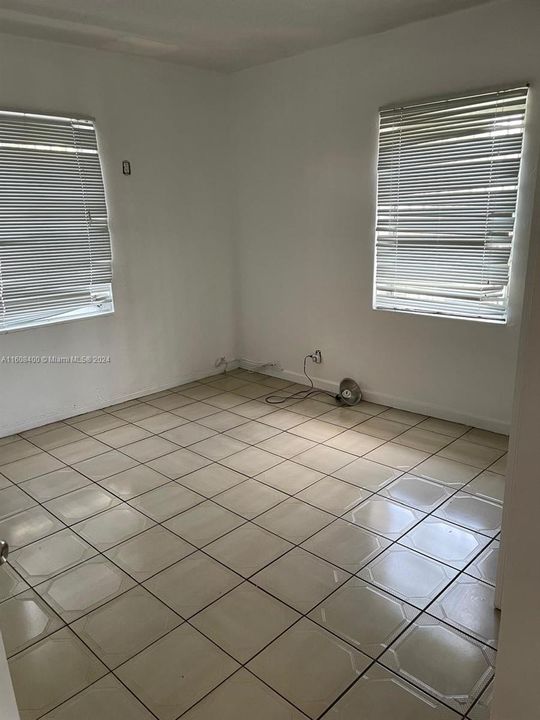 Active With Contract: $2,500 (2 beds, 2 baths, 0 Square Feet)