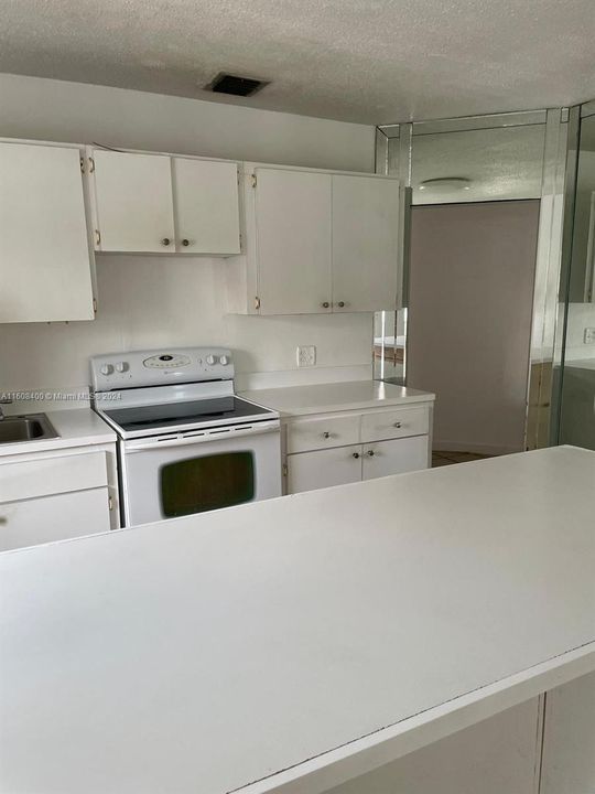 Active With Contract: $2,500 (2 beds, 2 baths, 0 Square Feet)