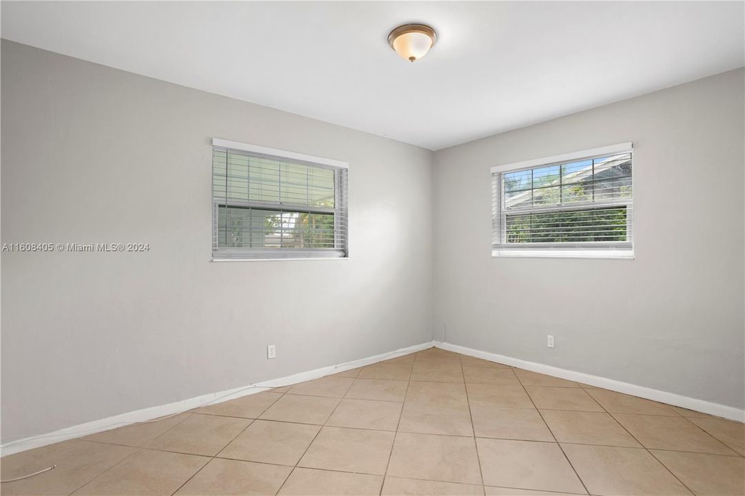 For Sale: $449,900 (3 beds, 2 baths, 1466 Square Feet)