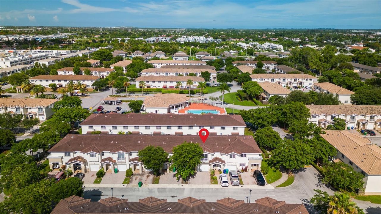 For Sale: $400,000 (3 beds, 2 baths, 1657 Square Feet)