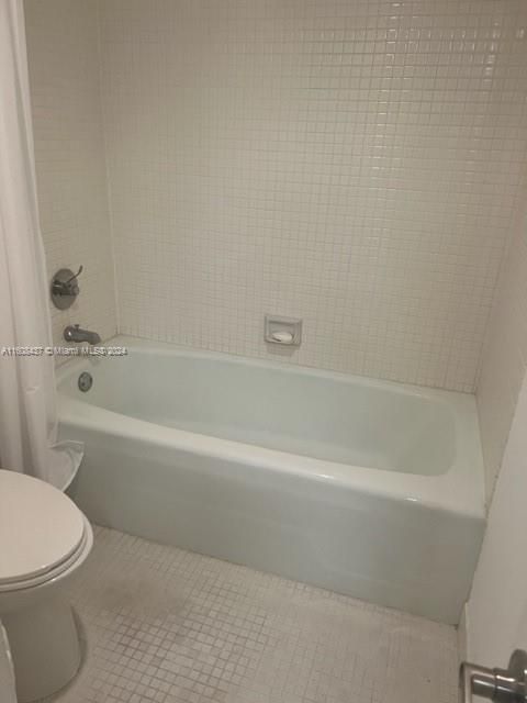 For Rent: $3,300 (2 beds, 2 baths, 1138 Square Feet)